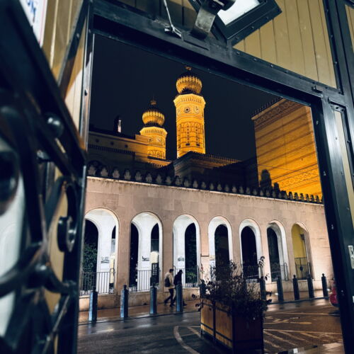 Apartament la etaj cu vedere spre oraș cu 2 camere pentru 4 pers.