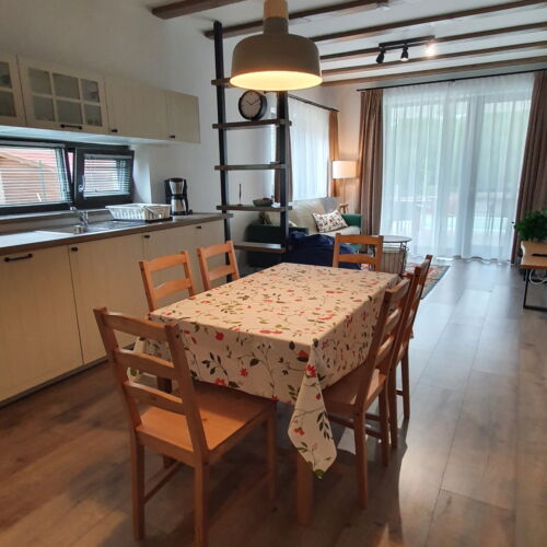 Apartament familial(ă) cu vedere spre munte cu 3 camere pentru 6 pers.