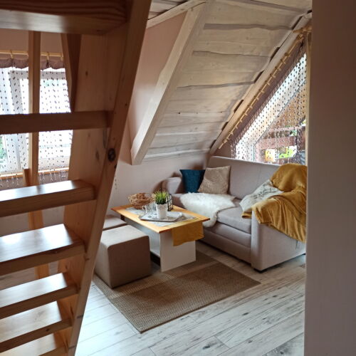 Pokój 4-osobowy na piętrze Family (możliwa dostawka)