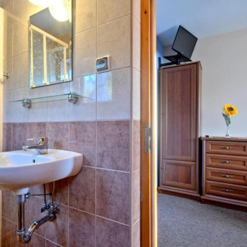 Pokój 3-osobowy na parterze z łazienką