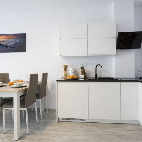 Apartament 4-osobowy z prysznicem z 2 pomieszczeniami sypialnianymi