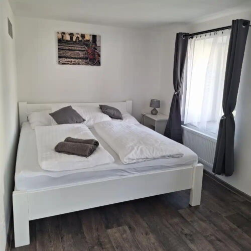 Chalupa (jako celek) se sprchou  pro 8 os.