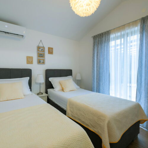 Summer House for 4 Persons