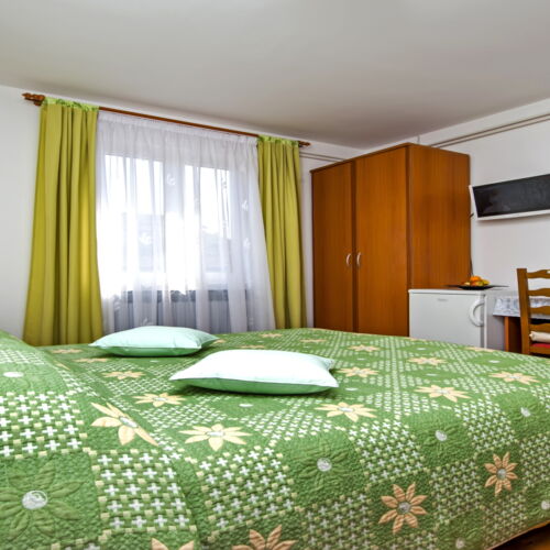 Camera dubla classic la etaj