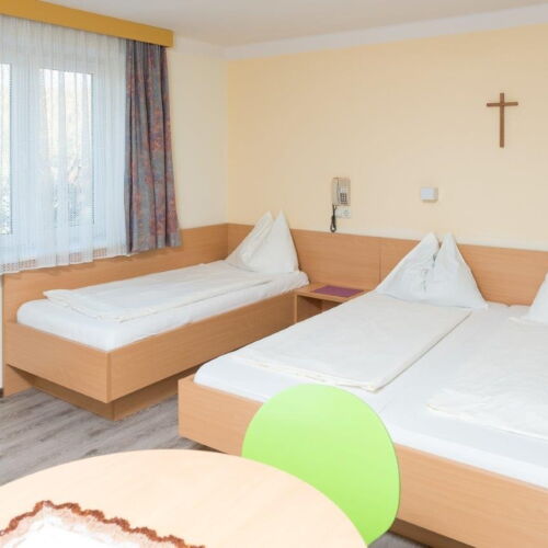 Standard 2-Zimmer-Apartment für 5 Personen Obergeschoss