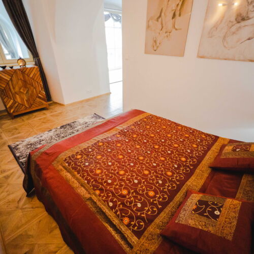 Apartament cu duș cu chicinetă proprie pentru 2 pers.