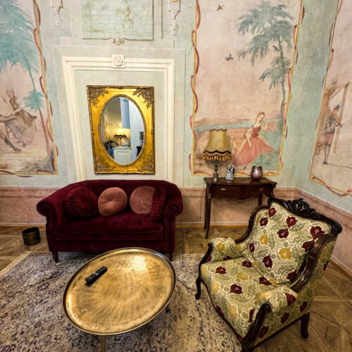 Apartament cu duș cu chicinetă proprie pentru 2 pers.