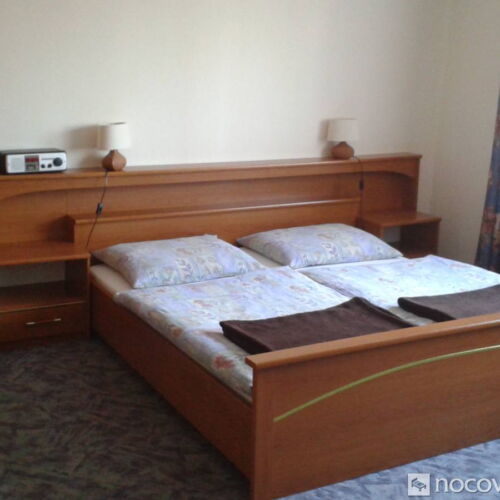 Apartament 4-osobowy z prysznicem z 2 pomieszczeniami sypialnianymi