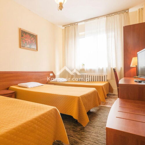 Pokoj s koupelnou  pro 3 os.