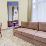 Deluxe Palace 2-Room Apartment for 4 Persons
