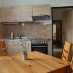 Apartman se sprchou s vlastní kuchyňkou pro 8 os.
