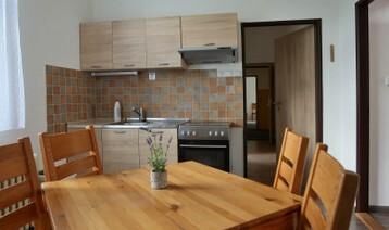 Apartament cu duș cu chicinetă proprie pentru 8 pers.