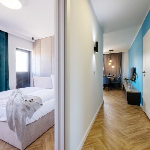 Apartament 4-osobowy na piętrze z balkonem z 2 pomieszczeniami sypialnianymi