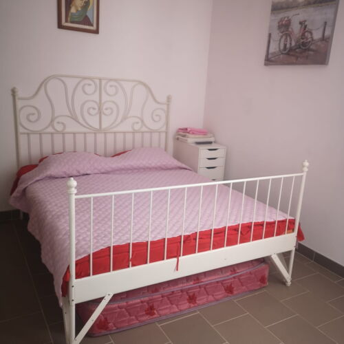 Cabană cu vedere spre munte pentru 6 pers. (se inchirieaza doar integral)