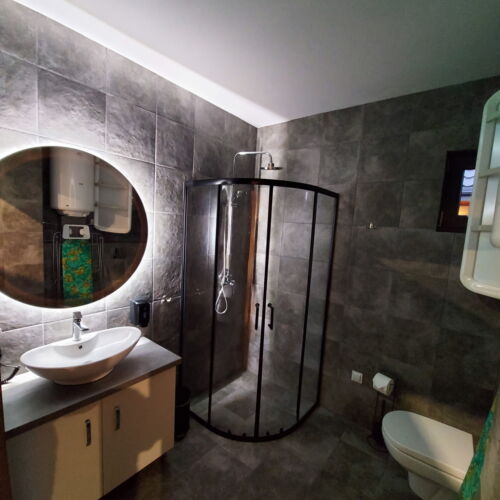 Domek całoroczny 7-osobowy Premium z widokiem na góry (możliwa dostawka)