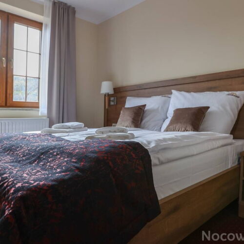 Pokój 4-osobowy z łazienką z telewizorem LCD/plazmą