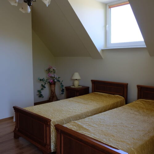 Casă de vară family întreaga unitate pentru 10 pers. (se inchirieaza doar integral)