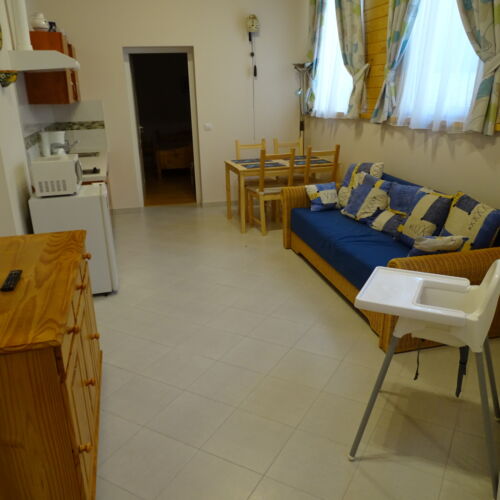 Ground Floor 1-Room Family Apartment for 4 Persons
