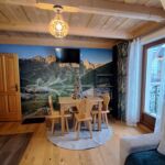 Apartament 4-osobowy z balkonem z widokiem na góry z 2 pomieszczeniami sypialnianymi