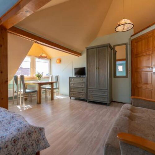 Pokój 5-osobowy z łazienką z aneksem kuchennym