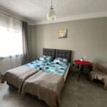 Mountain View 2-Room Apartment for 5 Persons with Garden
