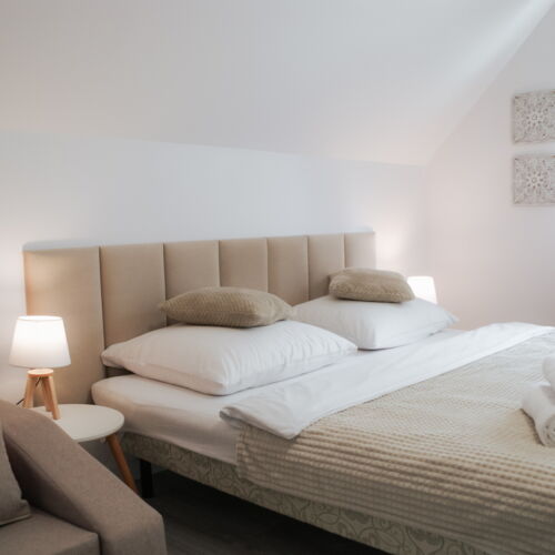 Pokój 3-osobowy z balkonem z widokiem na góry