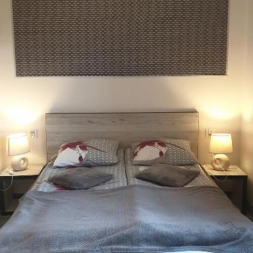 Pokoj s manželskou postelí