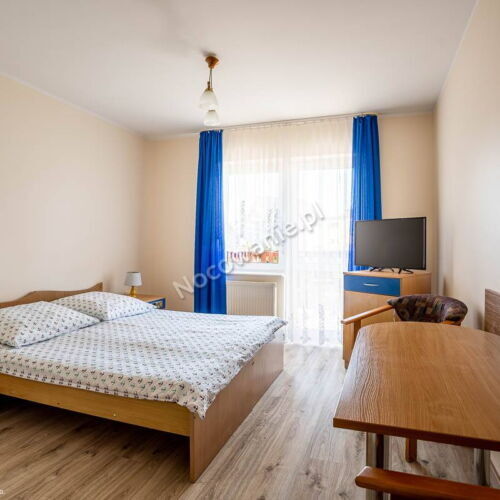 Pokój 2-osobowy z balkonem z aneksem kuchennym