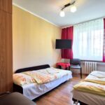 Zweibettzimmer mit Dusche