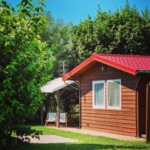 Casă de vară confort întreaga unitate pentru 4 pers. (se inchirieaza doar integral)