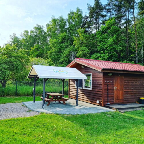 Casă de vară confort întreaga unitate pentru 4 pers. (se inchirieaza doar integral)