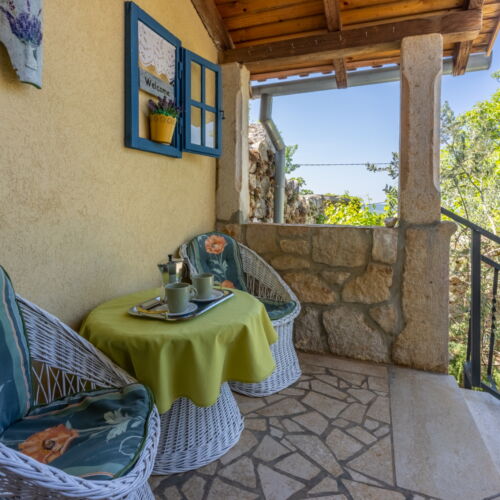 Upstairs Holiday Home for 4 Persons