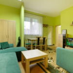 2-Zimmer-Apartment für 4 Personen mit Badezimmer und Lcd/Plazma Tv (Zusatzbett möglich)