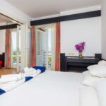 Sea View 1-Room Balcony Suite for 6 Persons
