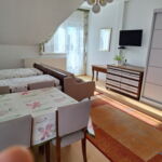 1-Zimmer-Apartment für 2 Personen Obergeschoss mit Aussicht auf den Garten (Zusatzbett möglich)