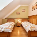 Mansarda Potkrovlje soba sa dva odvojena kreveta (za 2 osoba(e))