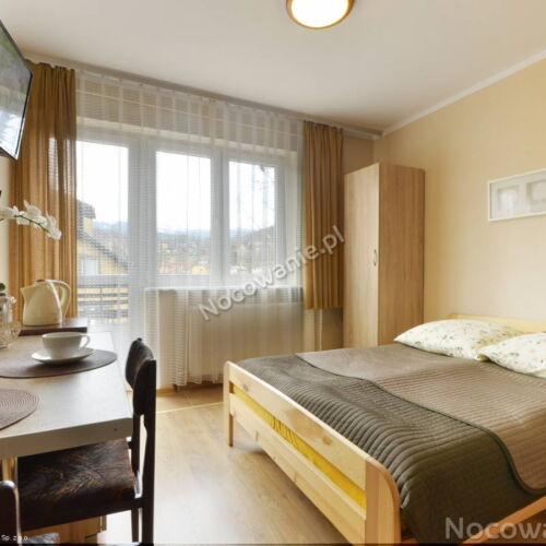 Doppelzimmer mit Dusche und Garten