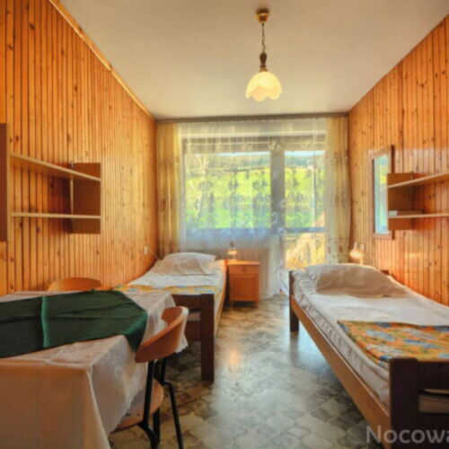 Pokoj se společnou koupelnou  pro 2 os.