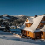 Mountain View Whole House Chalet for 10 Persons (extra beds available)