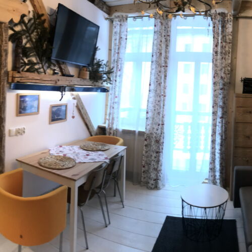 Apartament 5-osobowy na piętrze z widokiem na góry z 2 pomieszczeniami sypialnianymi