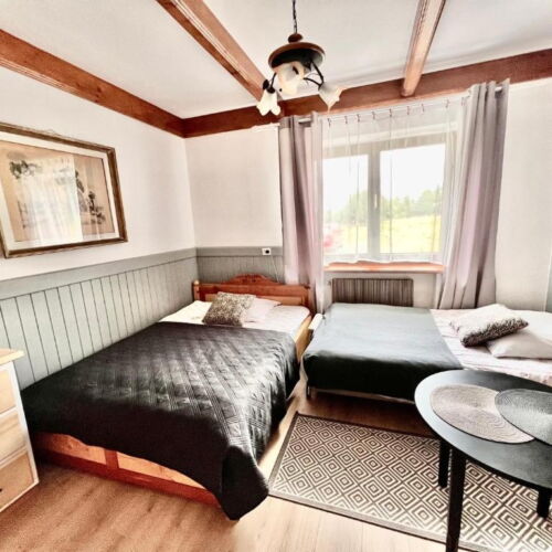 Pokój 3-osobowy na parterze ze wspólnym aneksem kuchennym