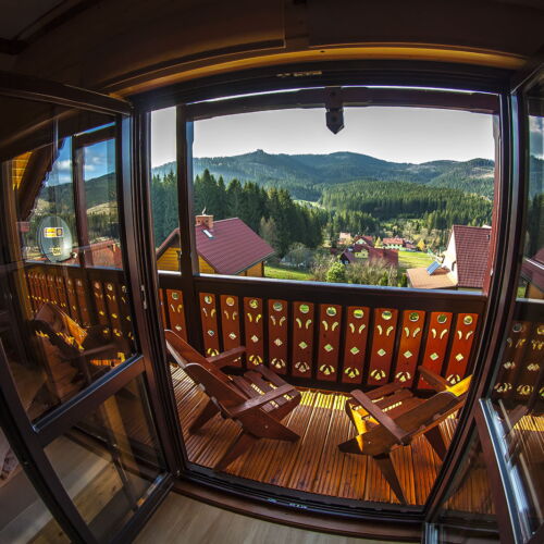 Roubenka (jako celek) pro 6 os. s výhledem na hory celý Dům (s možností přistýlky)