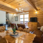 Apartament 6-osobowy na piętrze z widokiem na góry z 2 pomieszczeniami sypialnianymi