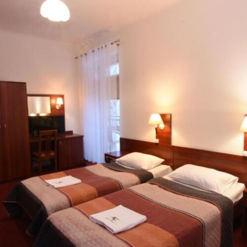 Balcony Twin Room ensuite