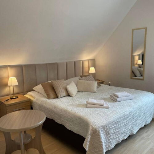 Apartament 6-osobowy na piętrze z 2 pomieszczeniami sypialnianymi