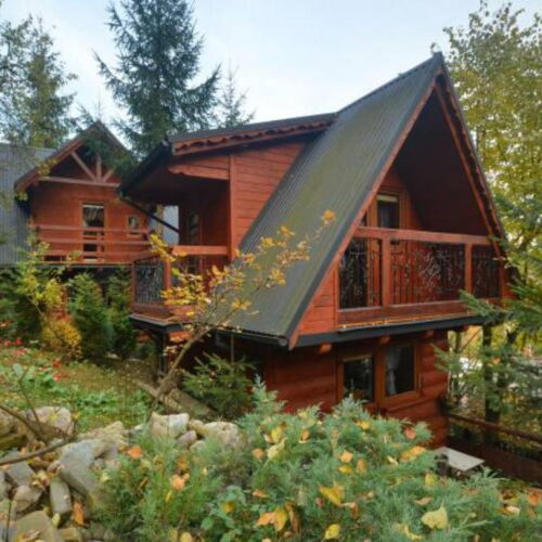 Domek drewniany 4-osobowy z dostępem do ogrodu z widokiem na góry