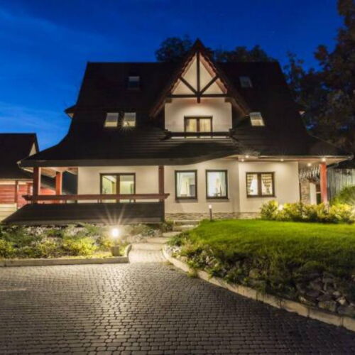 Domek całoroczny 11-osobowy z tarasem z widokiem na góry (możliwa dostawka)