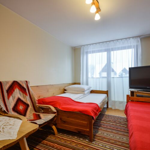 Apartament 6-osobowy z łazienką z 2 pomieszczeniami sypialnianymi