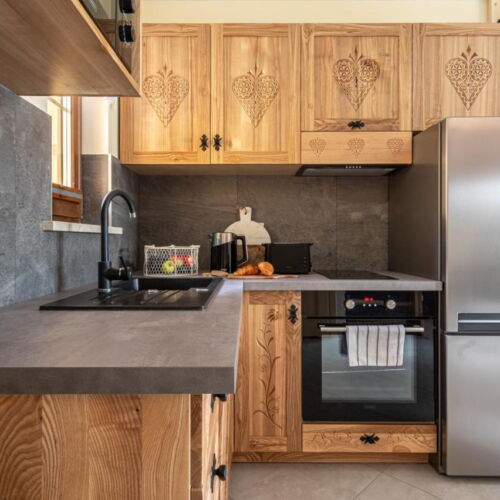 Roubenka (jako celek) se zahradou pro 6 os. s výhledem na hory