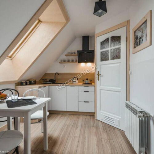 Apartament 4-osobowy z łazienką z aneksem kuchennym z 2 pomieszczeniami sypialnianymi